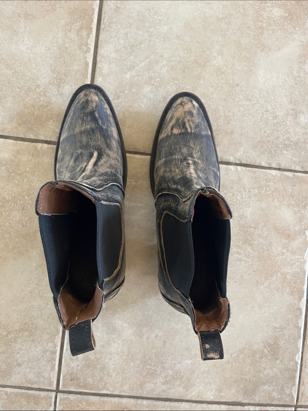 Worn-Look Black Leather Chelsea Ankle Booties with Block Heel - Picture 4 of 5